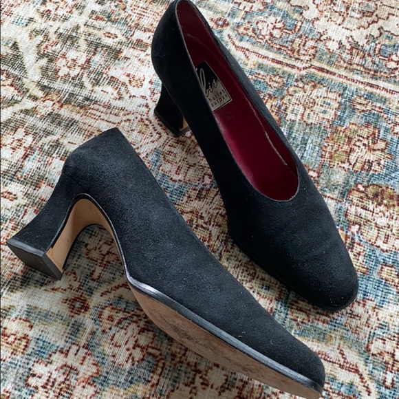 Charles Jourdan Suede Bis Pumps - Picture 3 of 11